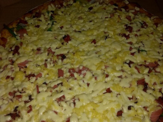 Arlis Pizza