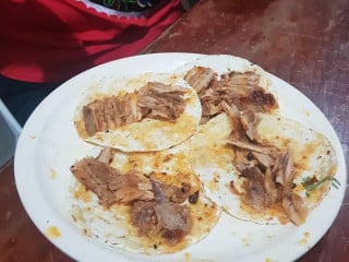 Los Molcajetes Tacos Carnes Y Quesos