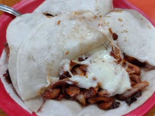 Taquería Los Mixes
