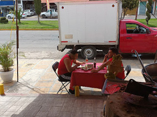 Deliciosas Carnitas Gordit@s