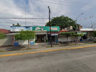 Birria De Chivo Y Carnes Asadas La Chiquita En Múgica