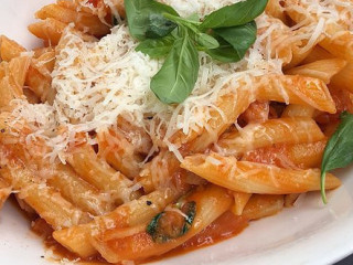 Plaza De Mercado Local