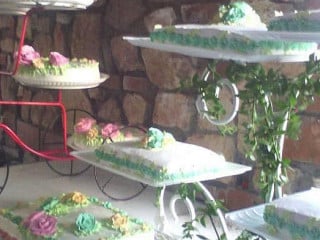 Tradicional Y Pasteleria Fina La Casona