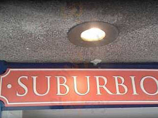 SUBURBIO