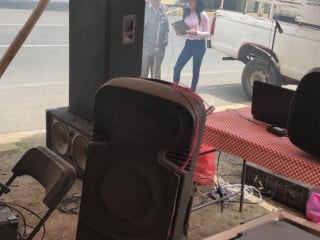 Pollos Y Costillas Al Carbon Don Chon