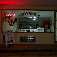 Giovanni's Snacks Plaza Independencia