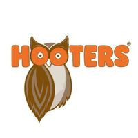 Hooters Cancun Malecon Americas