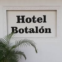 Y El BotalÓn