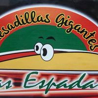 Las Espadas Quesadillas Gigantes