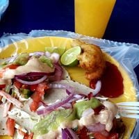 El Anzuelo Taco Fish